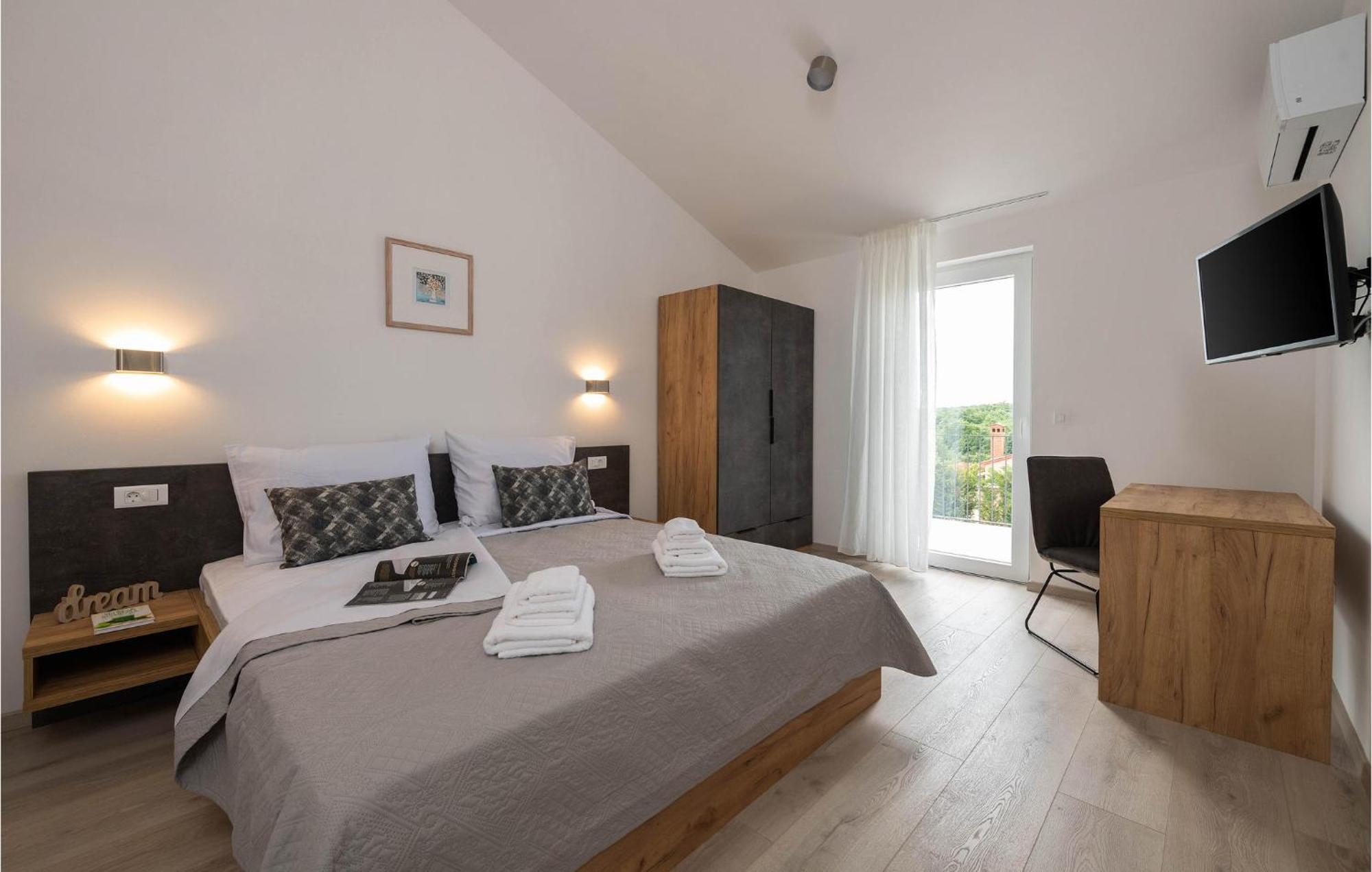 Stunning Home In Barban With Wifi Eksteriør billede
