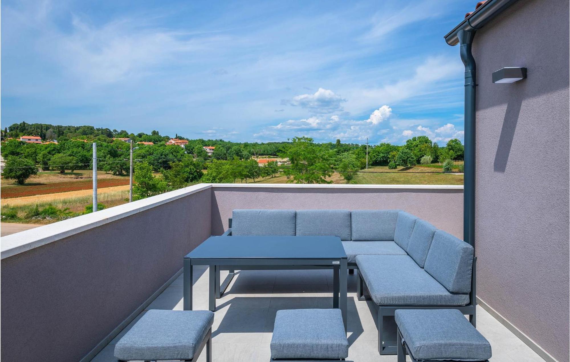 Stunning Home In Barban With Wifi Eksteriør billede