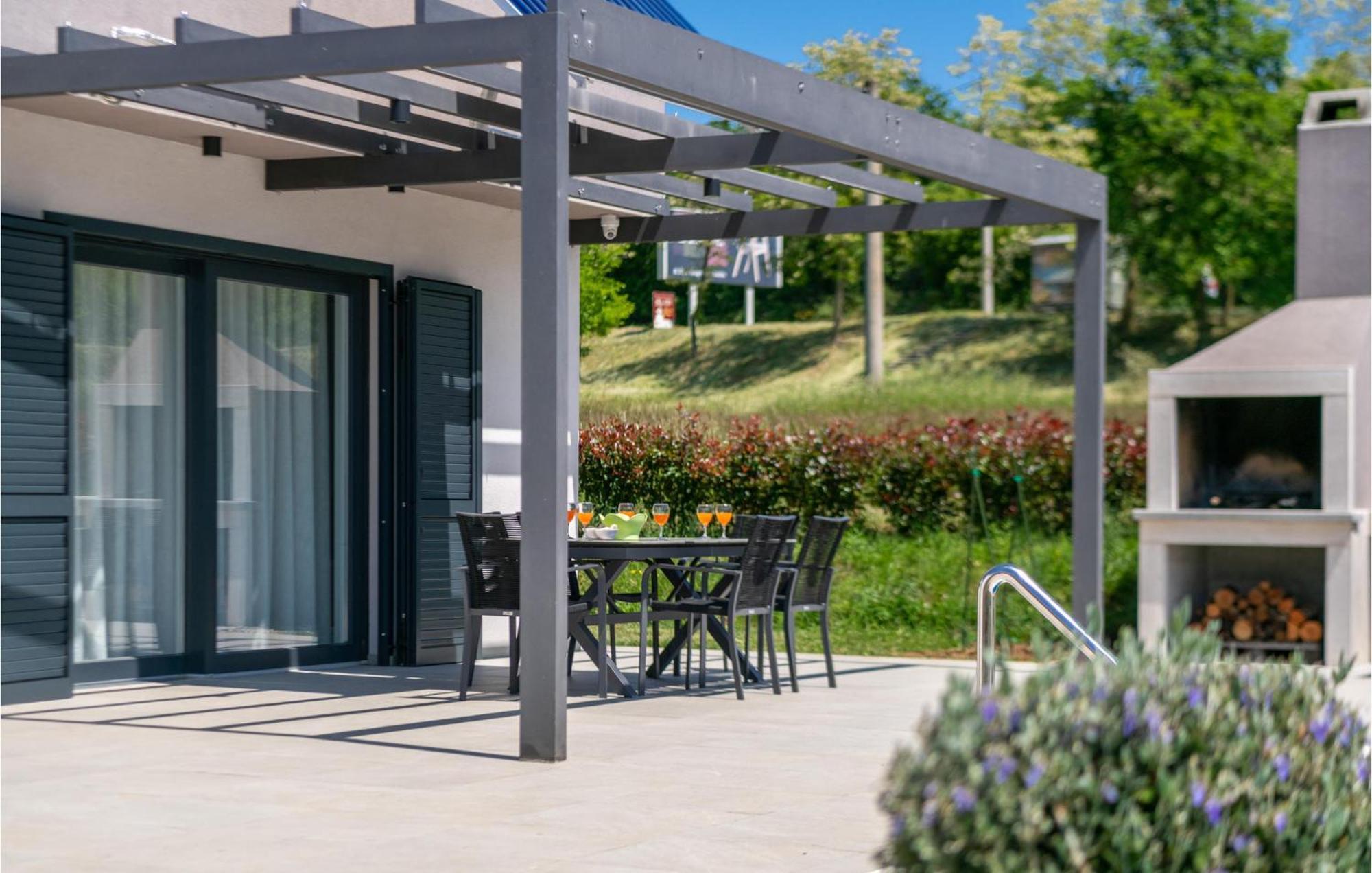 Stunning Home In Barban With Wifi Eksteriør billede