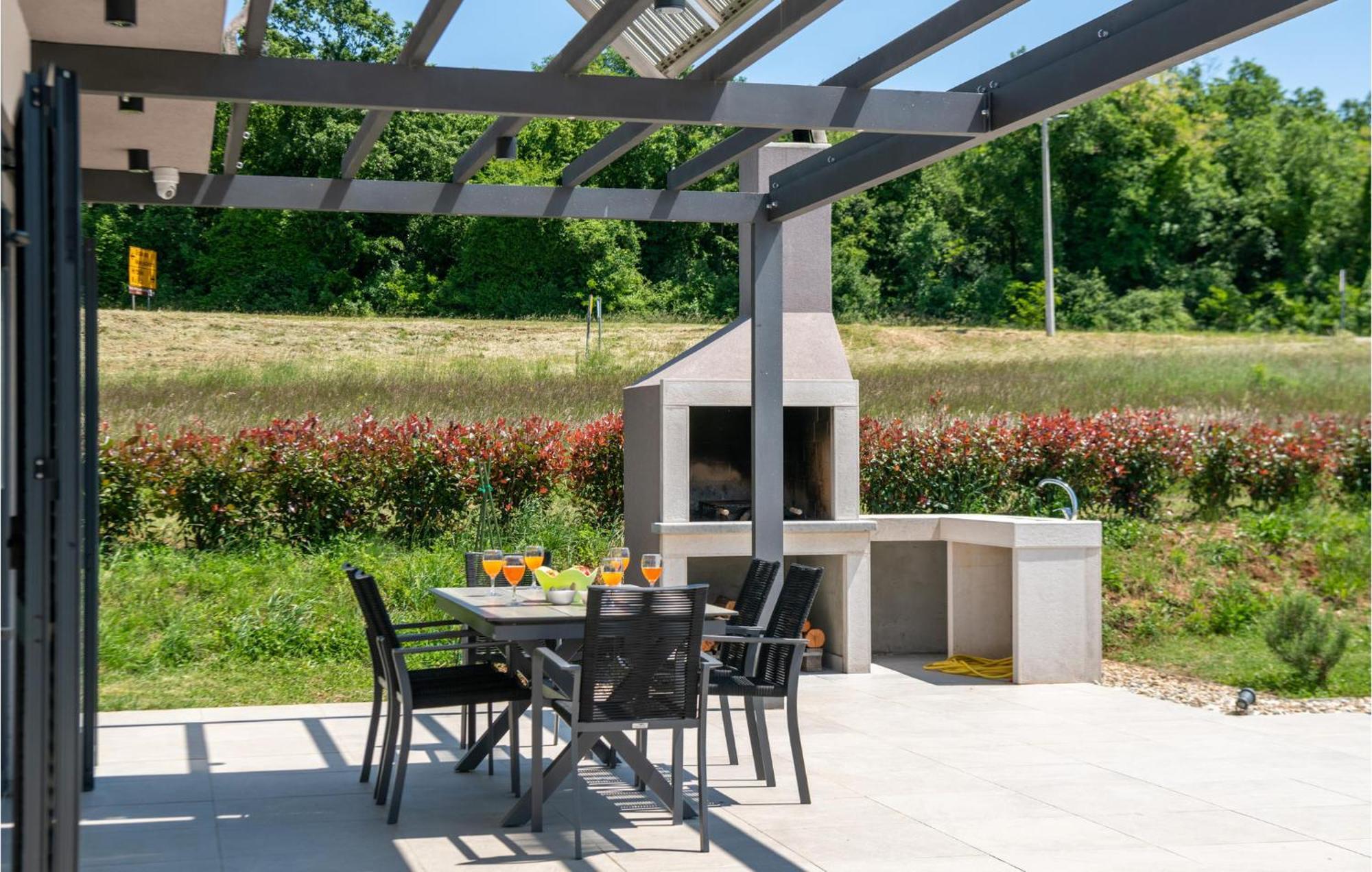 Stunning Home In Barban With Wifi Eksteriør billede